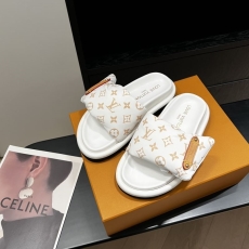 Louis Vuitton Slippers